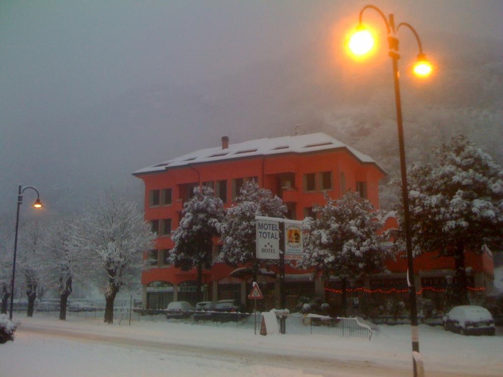 Hotel Total Pisogne Exterior photo